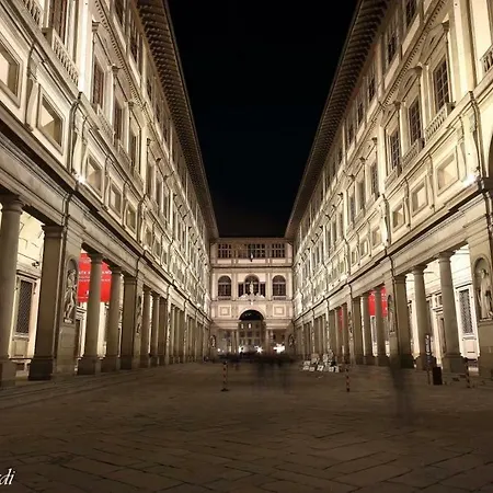 Charmig Santa Croce